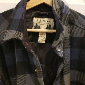 L.L. Bean Mens Plaid Flannel Jacket